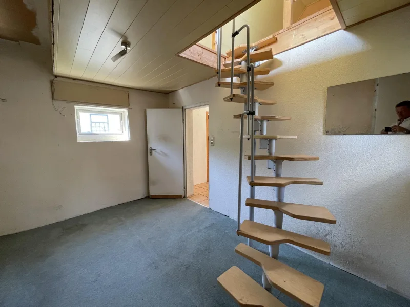 Treppe zum Schlafzimmer im OG