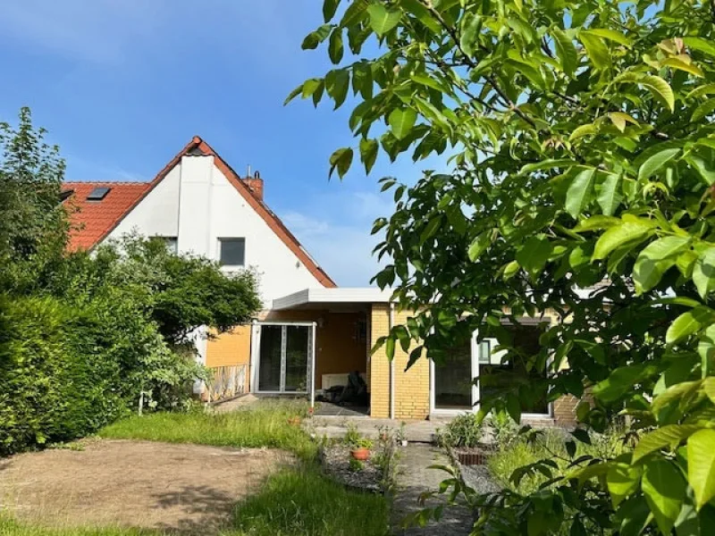Ansicht - Haus kaufen in Braunschweig - Ruhiges Wohnen in Braunschweig - LEHNDORF