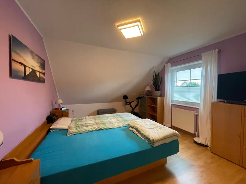 Schlafzimmer mit Ankleide