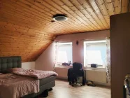 Schlafzimmer DG