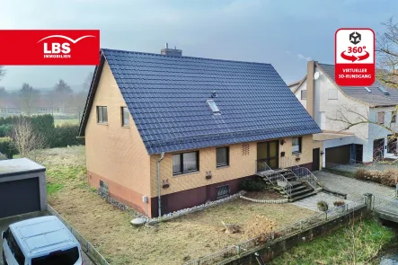 Süd-/Ostansicht - Haus kaufen in Seesen - Charmantes Einfamilienhaus mit viel Platz in beliebtem Ortsteil von Seesen!