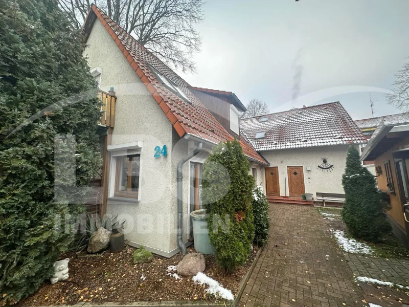 Haus - Haus kaufen in Hannover - Attraktives Mehrfamilienhaus mit 4 Parteien in Hannover-Hainholz