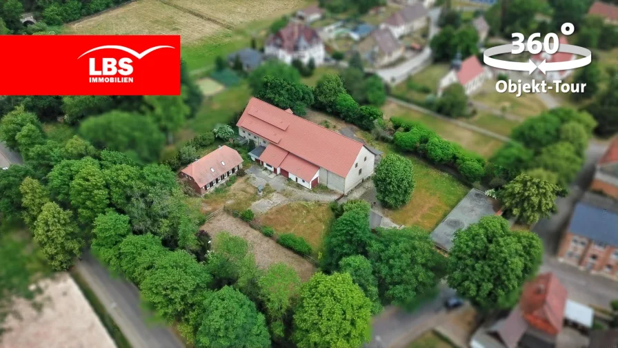 Luftaufnahme Anwesen komplett - Haus kaufen in Büddenstedt - Großes Anwesen in historischem Umfeld 