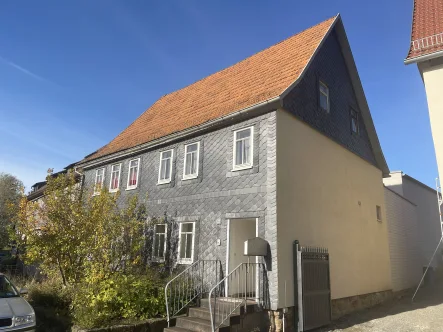 2-Familienwohnhaus - Haus kaufen in Schleusingen - Charmantes Zweifamilienhaus in historischer Lage in Schleusingen zu verkaufen