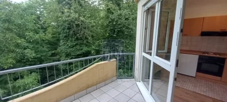 Balkon im Grünen - Wohnung kaufen in Pfinztal / Berghausen - Topsolide Kapitalanlage mit Balkon in grüner Lage