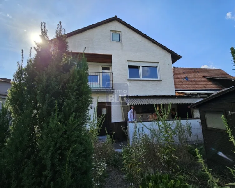 2 Häuser mit sonnigem Garten - Haus kaufen in Jockgrim - Familie + Freunde + Büro + Garage + Garten + Hof:  2 Häuser, 1 Preis VHB