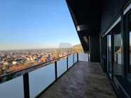 großer Aussichtsbalkon