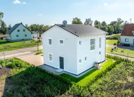 Hausansicht 1 - Haus kaufen in Königsmoos - Attraktives Einfamilienhaus in Königsmoos sucht Eigentümer!