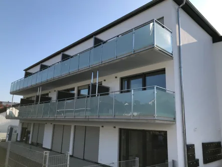 Außenansicht - Wohnung kaufen in Deggendorf - Kapitalanleger aufgepasst!Studentenapartment in Deggendorf zu verkaufen