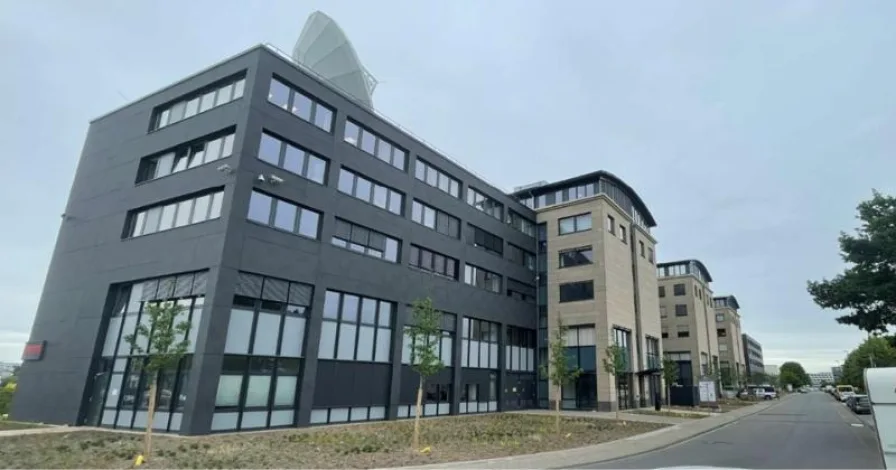 Gebäudeansicht - Büro/Praxis mieten in Köln - Cologne Office Campus Ossendorf - Moderne Büroeinheit mit ca. 323 m²