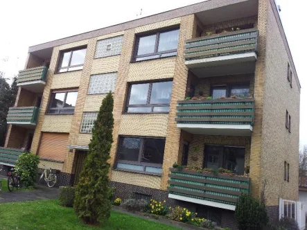 Das gepflegte 6-Parteienhaus, zu jeder Wohnung gehört eine hübsche Loggia - Wohnung mieten in Hürth - WOHNUNGSBESICHTIGUNG 28.05.2024 | Hürth-Efferen, schöne 3-Zimmer mit kleinem Balkon