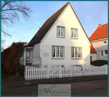 Hausansicht - Haus kaufen in Cuxhaven / Döse - Einfamilienhaus mit Anbau in sehr guter Lage von Döse