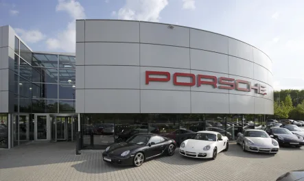 Porsche - Halle/Lager/Produktion mieten in Regensburg - Porsche Zentrum Regensburg