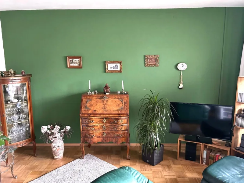 Wohnzimmer - Wohnung kaufen in Lappersdorf - Freiwerdende, gut geschnittene 2-Zimmer-Eigentumswohnung mit Balkon