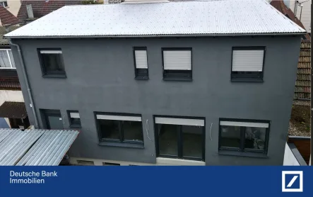 Front - Haus kaufen in Ludwigshafen - Zwangsversteigerung im März - Einfamilienhaus in Ludwigshafen am Rhein - Für Sie Provisionsfrei