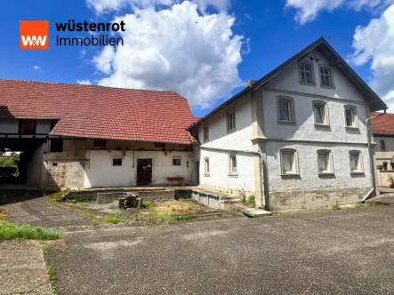 Ansicht - Haus kaufen in Ebelsbach / Schönbrunn - Einmalige Gelegenheit! Landwirtschaftliches Anwesen mit Platz für die ganze Familie