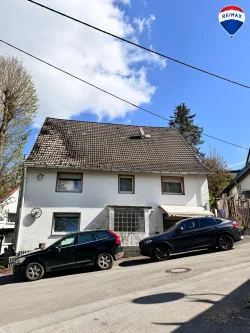 Außenansicht - Haus kaufen in Rüthen - Zweifamilienhaus in Rüthen zu verkaufen!