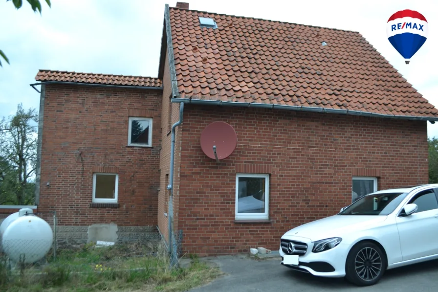 Haus 1 - Haus kaufen in Rinteln - Achtung Preis Reduziert Einfamilienhaus mit traumhafter Aussicht am Weseberg