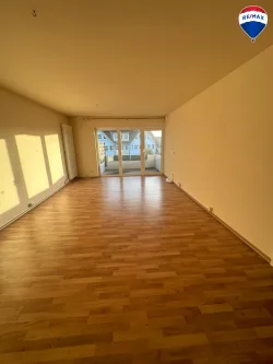 Wohnzimmer - Wohnung mieten in Minden - Attraktive 3-Zimmer-Wohnung mit Balkon in zentraler Lage von Minden!