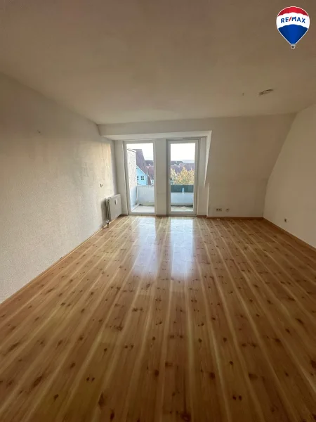 Wohnzimmer - Wohnung mieten in Minden - Charmante 2-Zimmer-Wohnung mit Balkon in zentraler Lage von Minden!