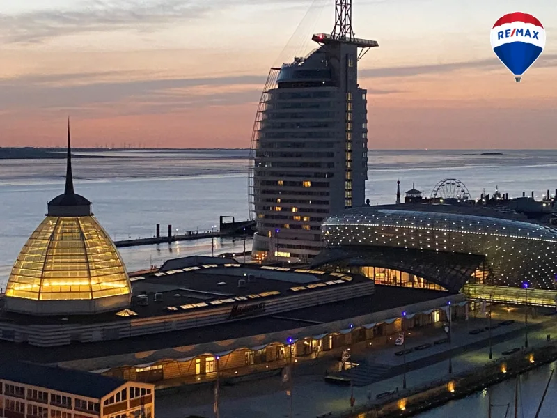 Außenansicht - Wohnung kaufen in Bremerhaven - "Exklusive Etagenwohnung in Toplage Bremerhaven mit Panoramablick auf die Havenwelten"