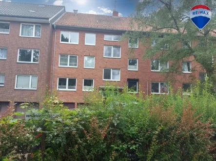  - Wohnung kaufen in Hamburg - Kernsanierte 3-Zimmer-Wohnung mit Südterrasse und eigenem Gartenzugang in ruhiger Lage von Rahlstedt