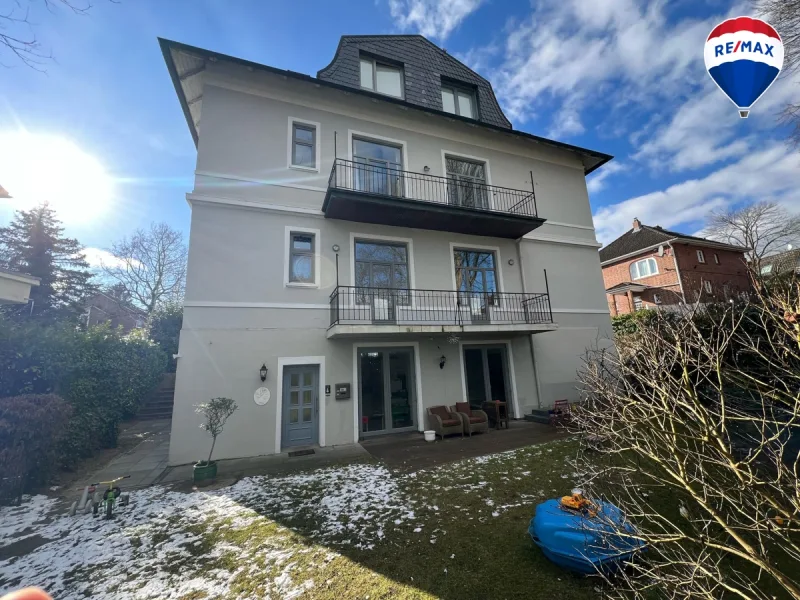  - Wohnung kaufen in Hamburg - Elegante Gartenwohnung in historischer Villa in Blankenese – mit privater Terrasse