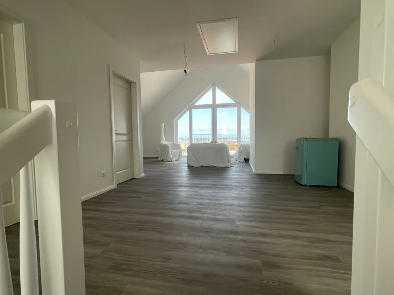 Dachgeschoss - Wohnung kaufen in Heiligenhafen - Alles andere als 08 / 15 - Traumwohnung mit phantastischem Blick