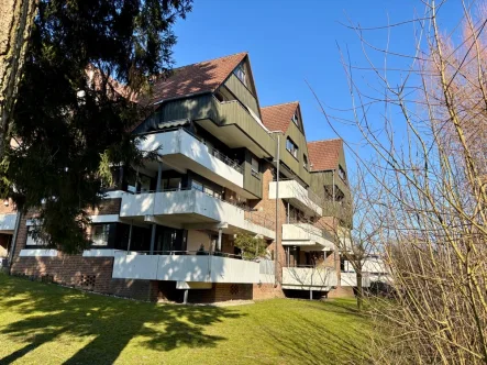 Ansicht aus dem Park - Wohnung kaufen in Dülmen - Helle Wohlfühloase mit großem Balkon in begehrter Lage von Dülmen