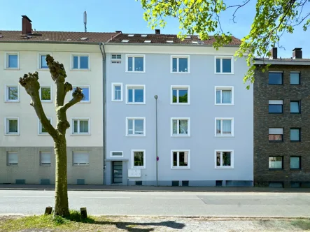 Hausansicht - Wohnung kaufen in Bielefeld / Innenstadt - Ost - Sie träumen von viel Platz? 4-Zimmer-Altbauwohnung in der östlichen Innenstadt