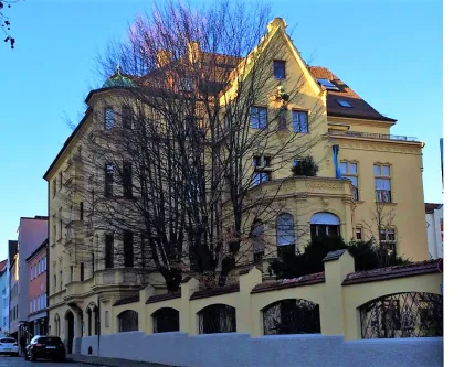 Außen - Büro/Praxis mieten in Augsburg - Residieren wie Kaiser Maximilian