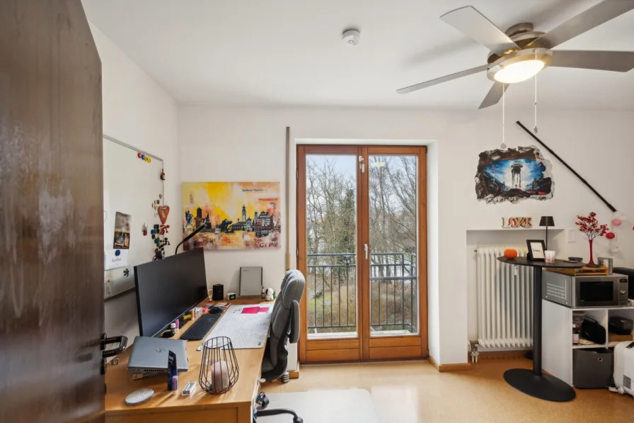 Büro oder Kinderzimmer II