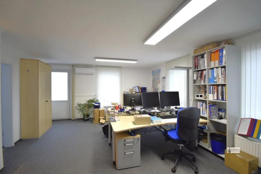 k-Weiteres Büro