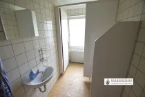 k-48 Herren Toilette in der Halle