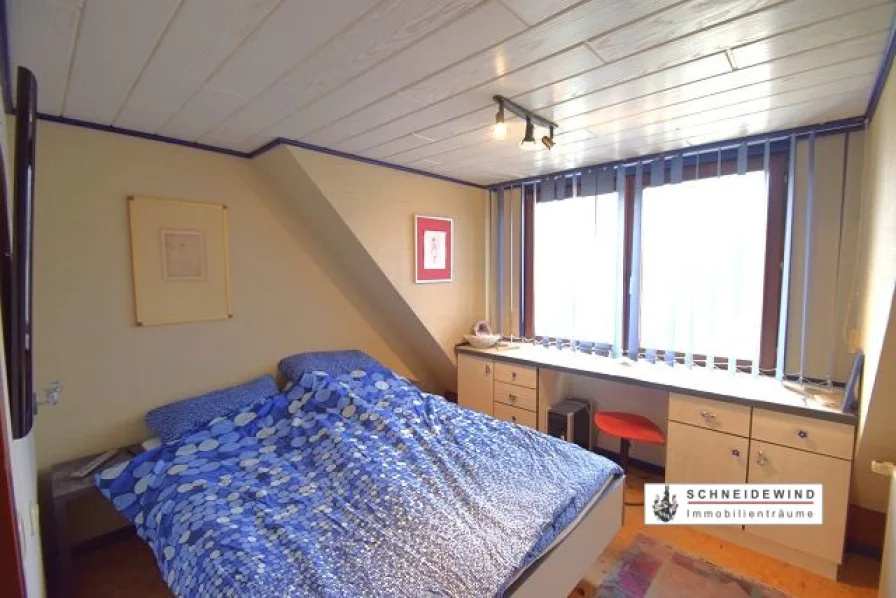 k-34 Schlafzimmer Vorderhaus