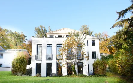  - Haus kaufen in Lage - Individuell und repräsentativ Wohnen!Ihr Traumhaus in bester Lage von Lage!