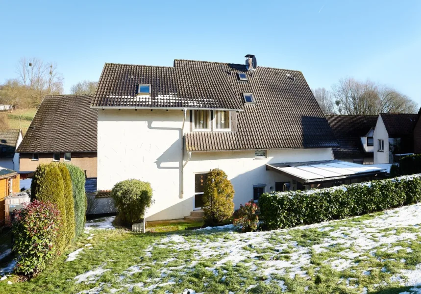  - Haus kaufen in Barntrup / Sonneborn - Großzügiges und gepflegtes Ein- oder Mehrfamilienhaus in ruhiger Lage bei Barntrup