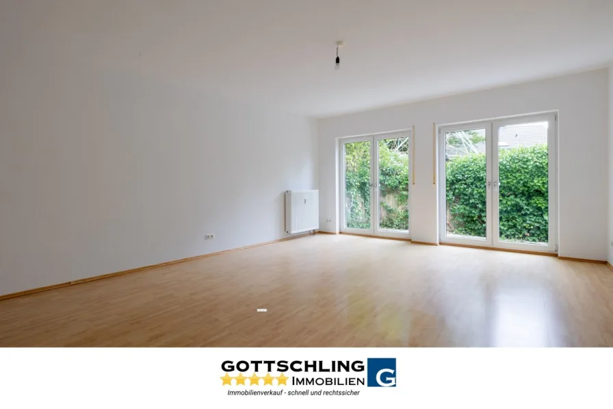 Titelbild - Wohnung mieten in Essen - 4 Zimmer mit eigenem Zugang und großer Terrasse