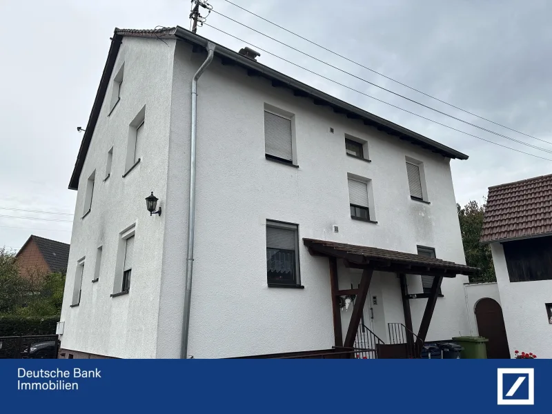 Außenansicht - Haus mieten in Karlsbad - Gepflegtes Mehrfamilienhaus mit Garage und Garten