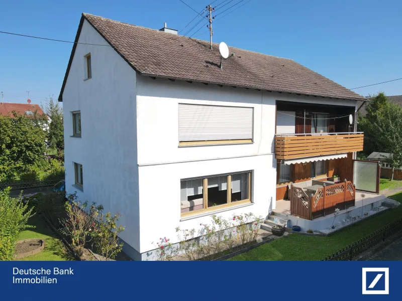 Terrasse / Garten - Haus kaufen in Bibertal - Zweifamilienhaus für Familien oder Investoren – Sofort beziehbar mit zusätzlichem Ausbaupotenzial!