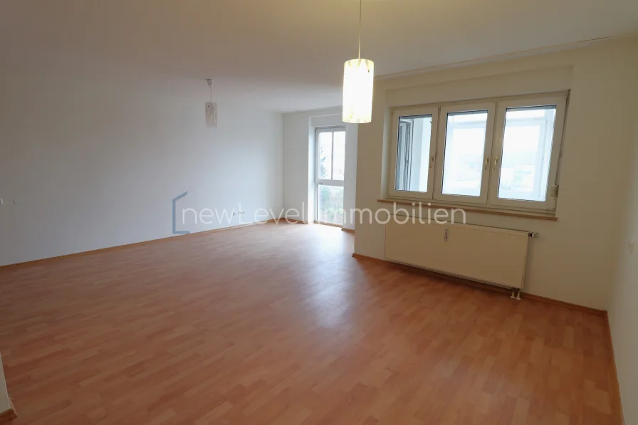 Wohnen_Beispiel - Wohnung kaufen in Neutraubling - 0 % Provision - 100 % top Wohnung - barrierefrei wohnen in Neutraubling | WE 10165 | AI 8