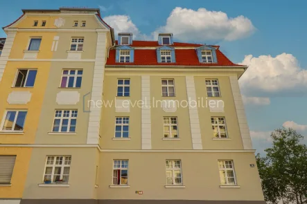 Ansicht Ostseite - Wohnung kaufen in Regensburg - Elegante 3,5 Zimmer Eigentumswohnung im Stil der Gründerzeit - Regensburg "Innerer Osten"