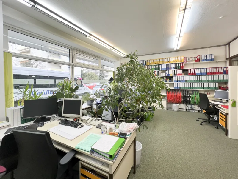 Büro im Erdgeschoss