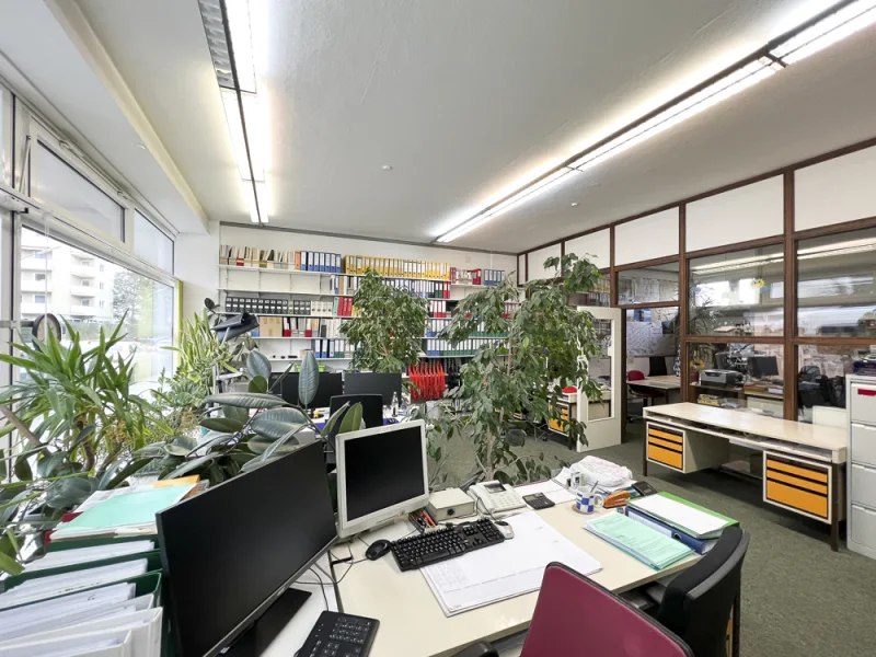 Büro im Erdgeschoss