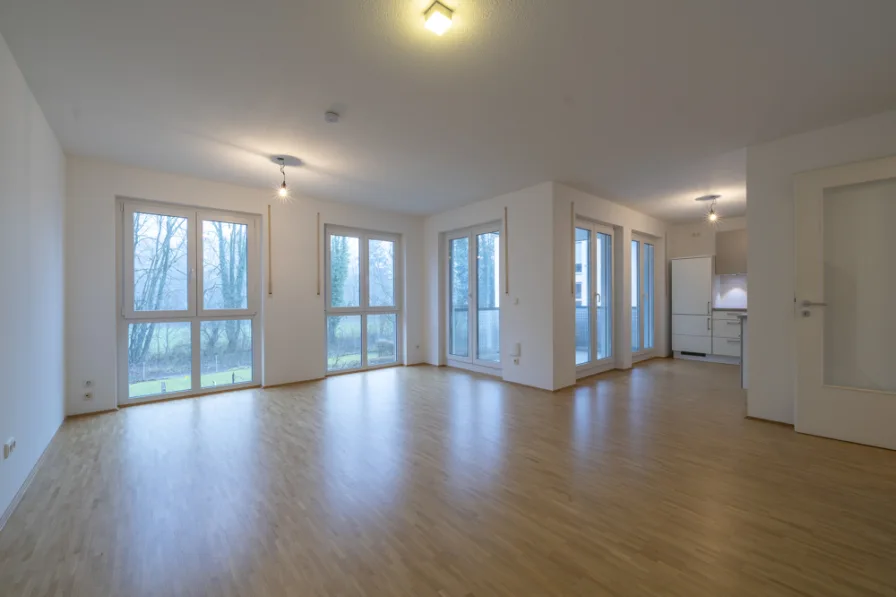 Titelbild - Wohnung mieten in München - Sopart Immobilien - Exklusives Wohnerlebnis in Lochhausen - 3-Zimmer-Wohnung in der Federseestraße