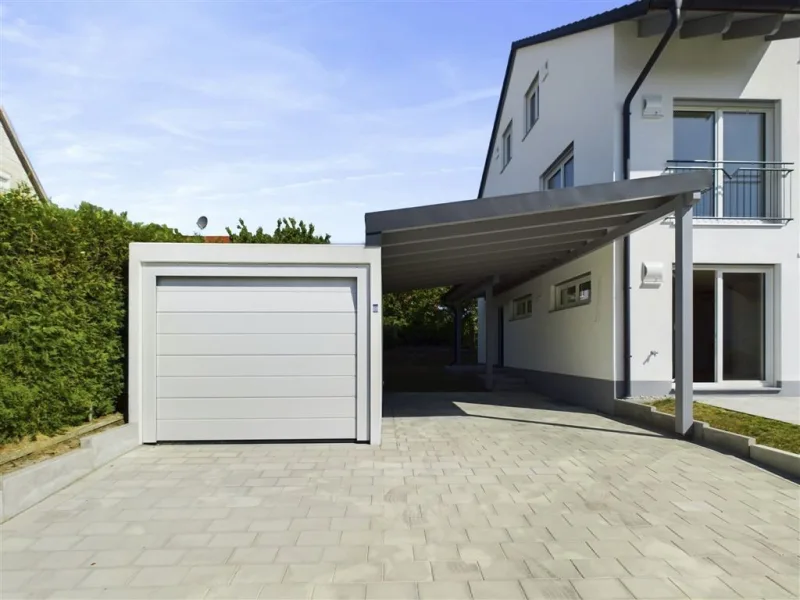 Garage & Carport