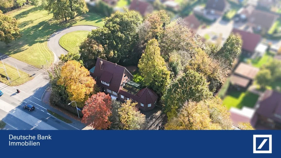 Luftaufnahme - Haus kaufen in Südbrookmerland - Hochwertige Immobilie inklusive Arztpraxis