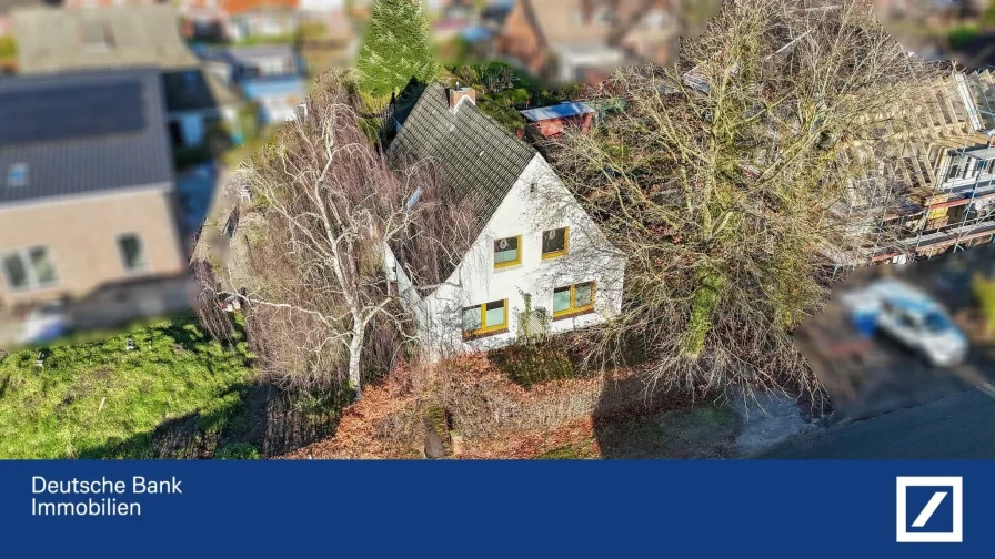 Titelbild - Haus kaufen in Aurich - Energetisch modernisiertes Einfamilienhaus in ruhiger Siedlungslage