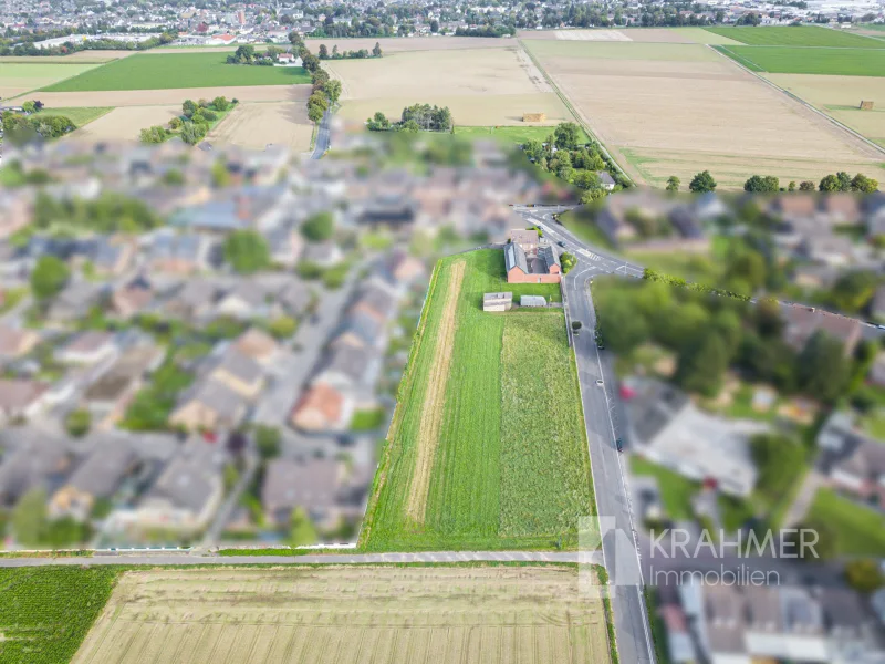 Luftbild Grundstück - Grundstück kaufen in Elsdorf - Ca. 6.800 qm großes Baugrundstück in Elsdorf