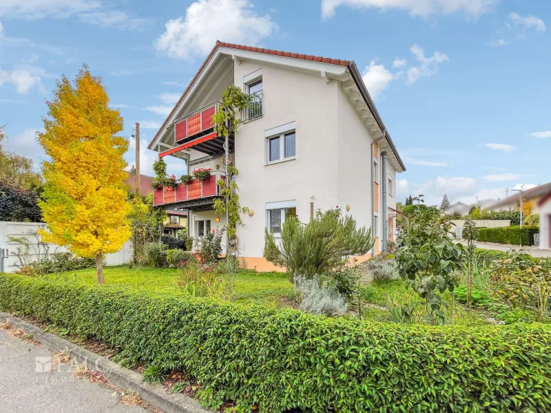 Außenansicht - Zinshaus/Renditeobjekt kaufen in Bad Wimpfen - Einzigartiges Passivhaus in Traumlage von Bad Wimpfen – Energieeffizientes Wohnen für hohe Ansprüche